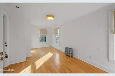 22 Maple St, Adams, MA 01220 - Photo 26