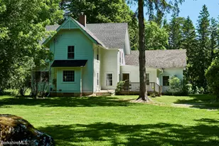 10 Prospect Hill Rd, Stockbridge, MA 01262 - Photo 2