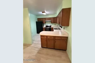 960 W Shaft Rd, North Adams, MA 01247 - Photo 4
