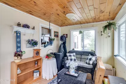 303 Onota St, Pittsfield, MA 01201 - Photo 20