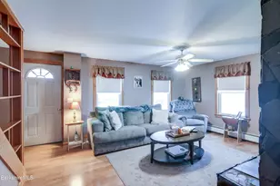 303 Onota St, Pittsfield, MA 01201 - Photo 8