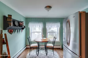 303 Onota St, Pittsfield, MA 01201 - Photo 4
