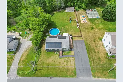 135 Tamarack Ave, Lee, MA 01238 - Photo 32