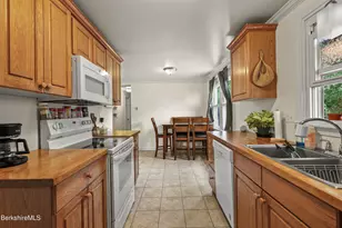 135 Tamarack Ave, Lee, MA 01238 - Photo 10