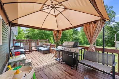 135 Tamarack Ave, Lee, MA 01238 - Photo 22