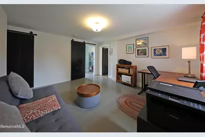133 Holmes Rd, Pittsfield, MA 01201 - Photo 30