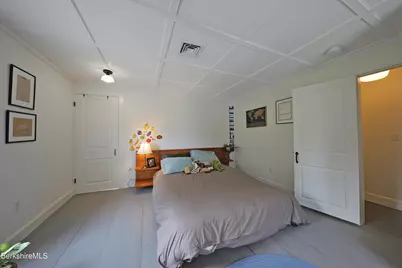133 Holmes Rd, Pittsfield, MA 01201 - Photo 38