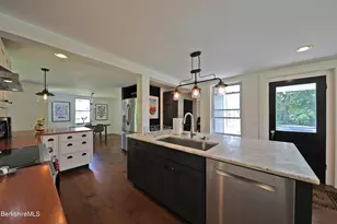 133 Holmes Rd, Pittsfield, MA 01201 - Photo 10