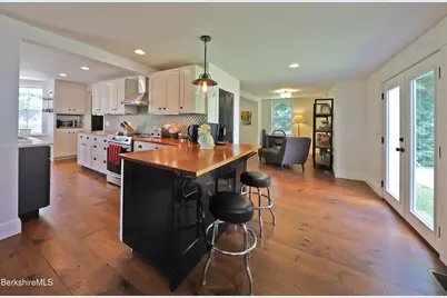 133 Holmes Rd, Pittsfield, MA 01201 - Photo 22