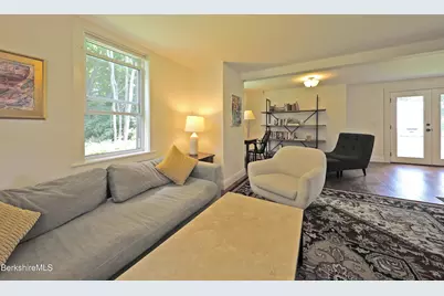 133 Holmes Rd, Pittsfield, MA 01201 - Photo 18