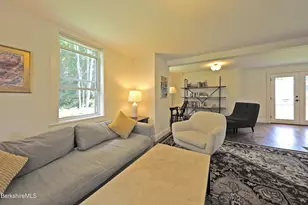 133 Holmes Rd, Pittsfield, MA 01201 - Photo 18