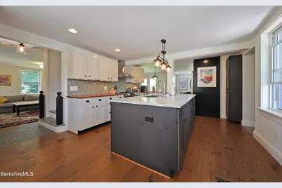 133 Holmes Rd, Pittsfield, MA 01201 - Photo 8