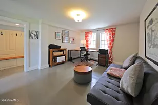 133 Holmes Rd, Pittsfield, MA 01201 - Photo 28
