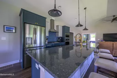 4 Fawn Ln, Pittsfield, MA 01201 - Photo 14