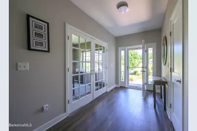4 Fawn Ln, Pittsfield, MA 01201 - Photo 6