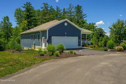 4 Fawn Ln, Pittsfield, MA 01201 - Photo 46