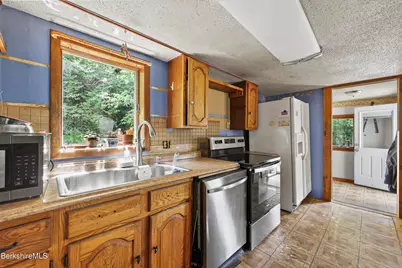 174 Wells Rd, Cheshire, MA 01225 - Photo 12
