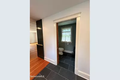 40 Edward Ave, Pittsfield, MA 01201 - Photo 4