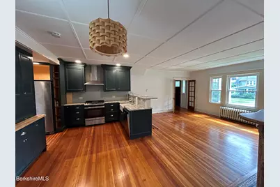 40 Edward Ave, Pittsfield, MA 01201 - Photo 2