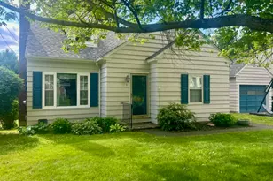 1 Riverview Dr, Dalton, MA 01226 - Photo 2