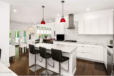 650 Mallard Ln, Lee, MA 01238 - Photo 8