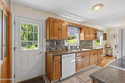47 Ingalls Rd, Cheshire, MA 01225 - Photo 14