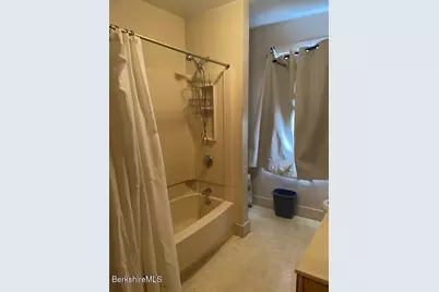 24 Richmond Ave, Pittsfield, MA 01201 - Photo 38