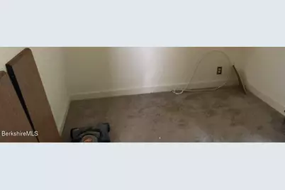 24 Richmond Ave, Pittsfield, MA 01201 - Photo 22
