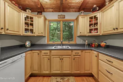 545 Leisure Lee Rd, Lee, MA 01238 - Photo 10