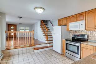 547 Onota St, Pittsfield, MA 01201 - Photo 4