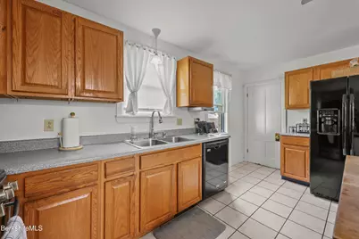 273 Houghton St, North Adams, MA 01247 - Photo 14