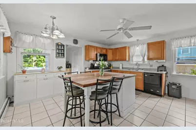 273 Houghton St, North Adams, MA 01247 - Photo 10