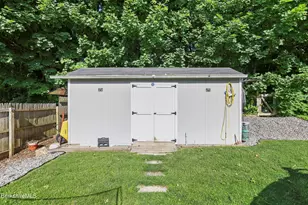 273 Houghton St, North Adams, MA 01247 - Photo 32