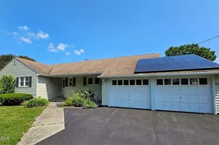 555 Williams St, Pittsfield, MA 01201 - Photo 2