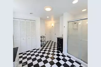 555 Williams St, Pittsfield, MA 01201 - Photo 12