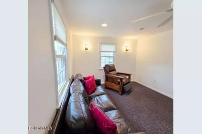 555 Williams St, Pittsfield, MA 01201 - Photo 16