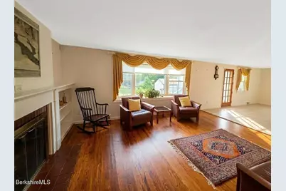 555 Williams St, Pittsfield, MA 01201 - Photo 10