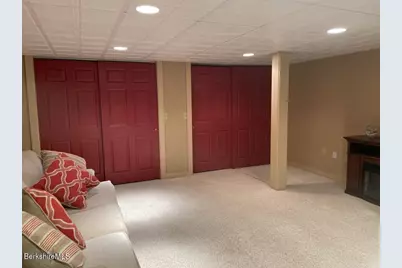 1188 West St, Pittsfield, MA 01201 - Photo 30