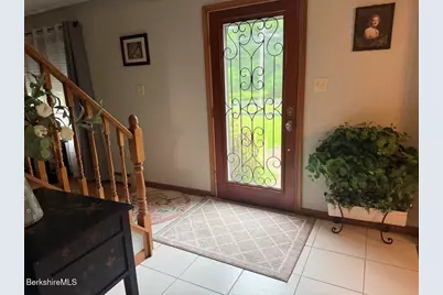 1188 West St, Pittsfield, MA 01201 - Photo 12