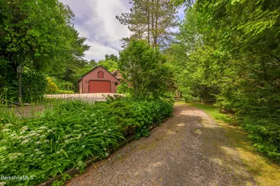 6 Manitauk Heights, Stockbridge, MA 01262 - Photo 4