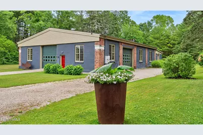 15 Goodrich St, Stockbridge, MA 01262 - Photo 20