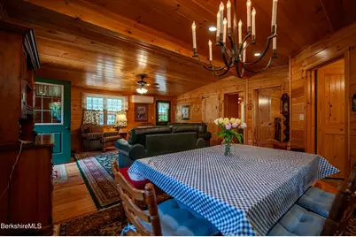 345 Friar Tuck Dr, Becket, MA 01223 - Photo 4