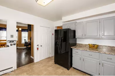 112 Plunkett St, Pittsfield, MA 01201 - Photo 14