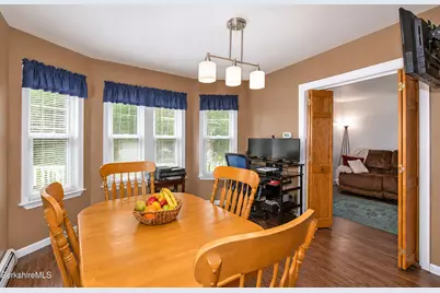 112 Plunkett St, Pittsfield, MA 01201 - Photo 8
