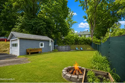112 Plunkett St, Pittsfield, MA 01201 - Photo 38
