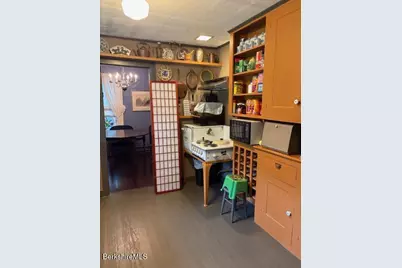 70 Sunrise St, Lanesborough, MA 01237 - Photo 16