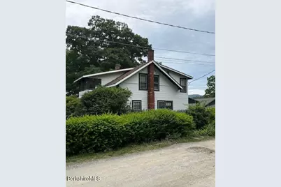 70 Sunrise St, Lanesborough, MA 01237 - Photo 2