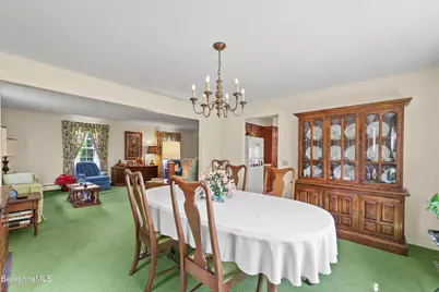 48 Brookside Dr, Pittsfield, MA 01201 - Photo 10