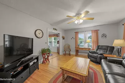 20 Norman Ave, Pittsfield, MA 01201 - Photo 8