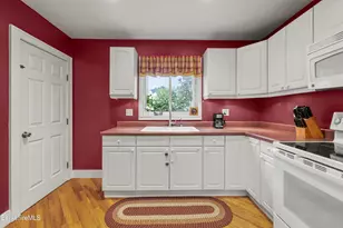20 Norman Ave, Pittsfield, MA 01201 - Photo 18